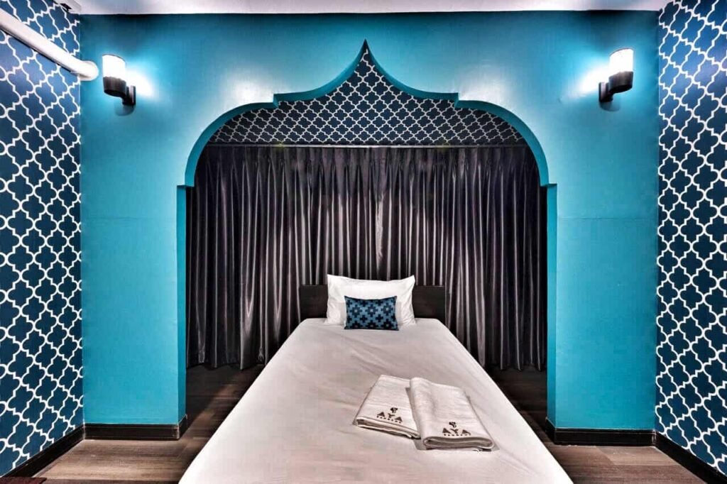 Aya Massage Bangkok Deluxe Room